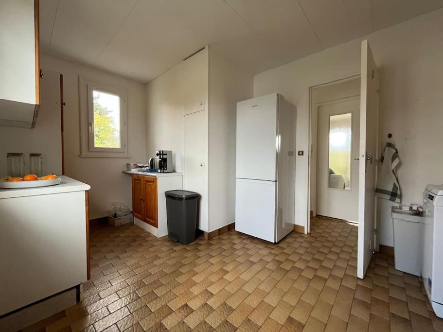 Maisonnette - Jardin Exterieur Champagne-sur-Seine Exterior foto