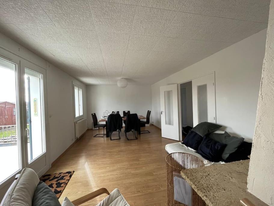 Maisonnette - Jardin Exterieur Champagne-sur-Seine Exterior foto